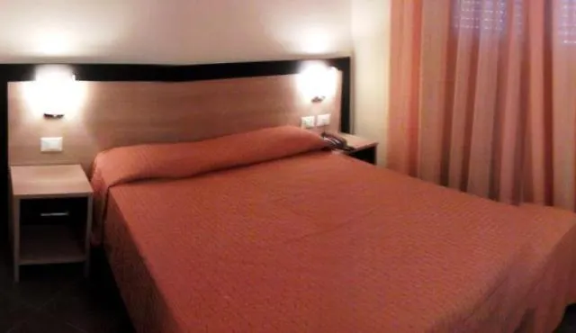 Hotel Flora Marina Di Bibbona 3*,