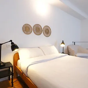 https://acerenza-flat.it-lombardy.com