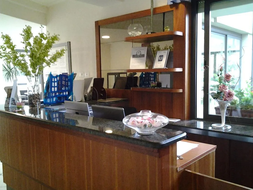 Hotel Flora Marina Di Bibbona 3*,