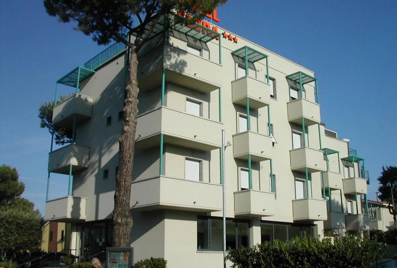 Hotel Flora Marina Di Bibbona