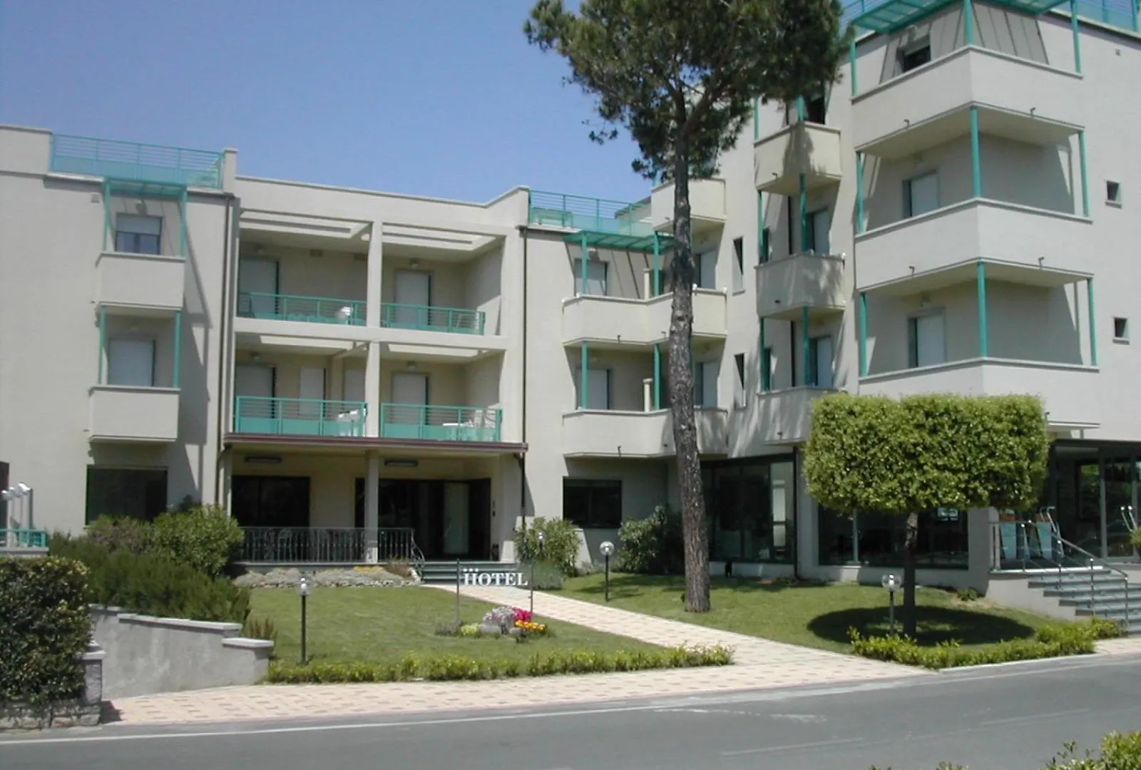 Hotel Flora Marina Di Bibbona